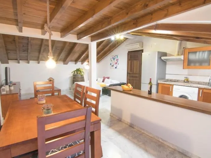 Apartamentos Granada Centro דירה