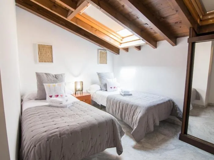 Apartamentos Granada Centro