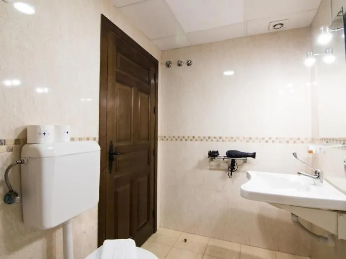 Apartamentos Granada Centro דירה