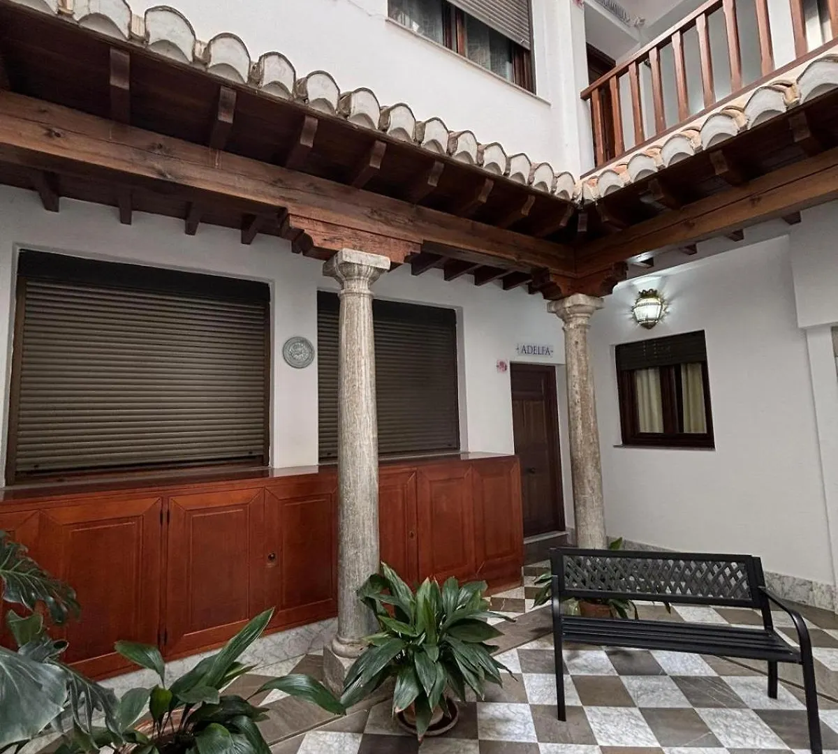 Apartamentos Granada Centro דירה